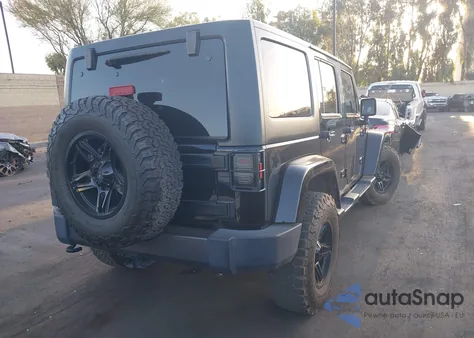 2017 Jeep Wrangler Unlimited Freedom 4X4 из США, поврежденный, VIN 1C4BJWDG4HL584218